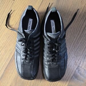 Vintage Steve Madden Styxx Black Sneakers
